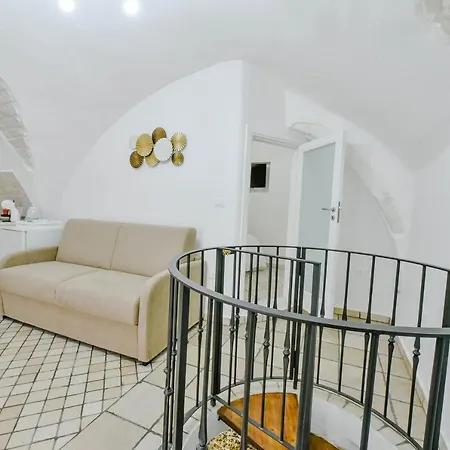 Apartment Grotta Antigone - 3min Dal Centro Storico