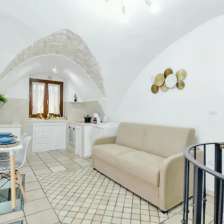 Grotta Antigone - 3min Dal Centro Storico Apartmán Ostuni