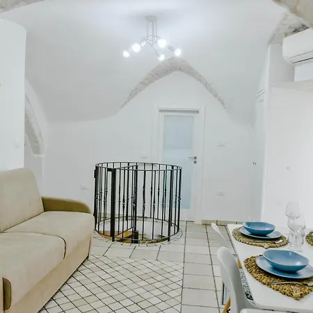 Grotta Antigone - 3min Dal Centro Storico Apartmán Ostuni